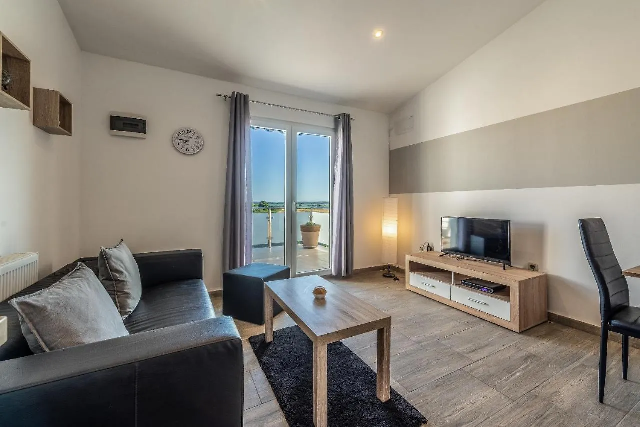 Apartman Luka Vrana  Apartment